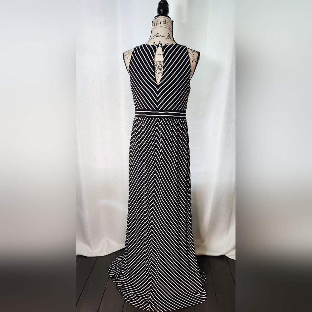 LOFT Maxi Dress - Picture 5 of 8